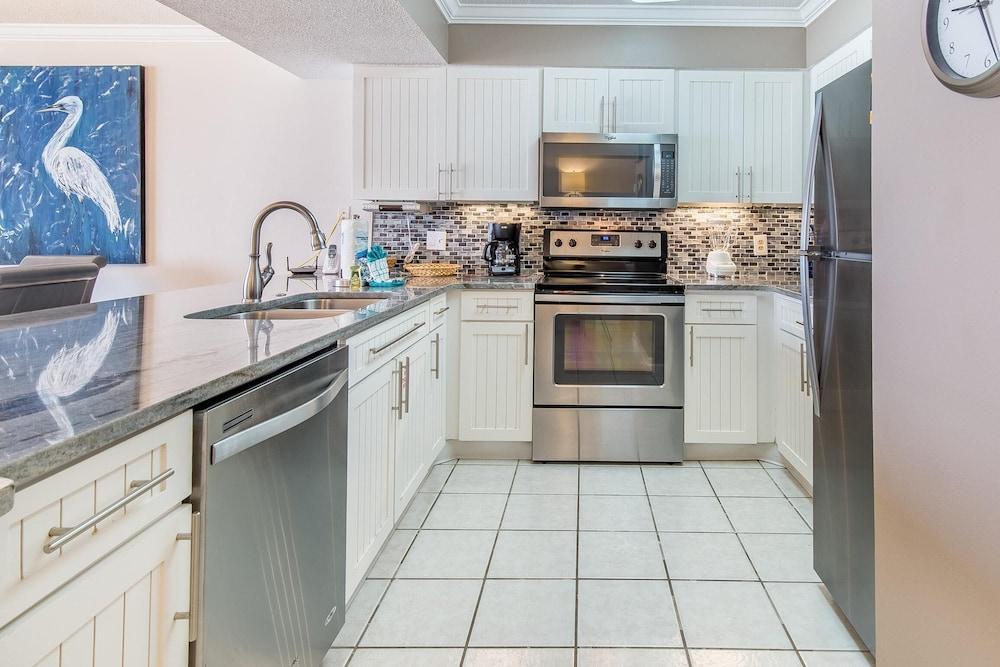 Pelican Beach Resort 410