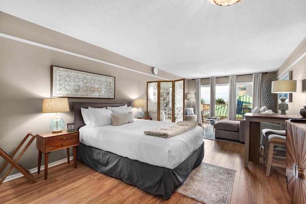 Islander Beach Resort 305