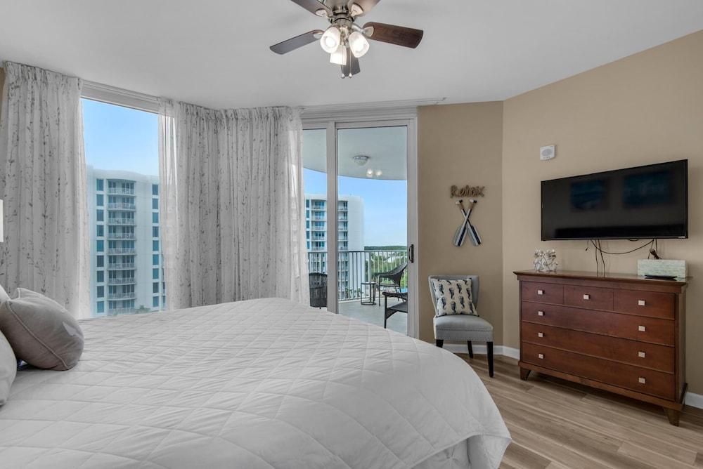 Palms Resort #1813 Jr. 2BR