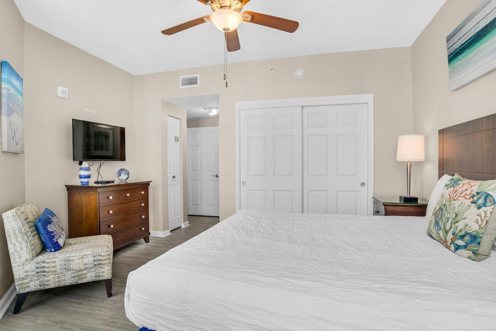 Palms Resort #1711 Jr. 2BR