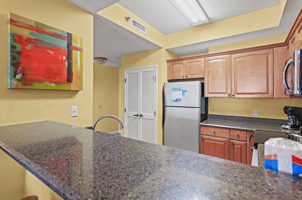 Summit at Tops'l 714