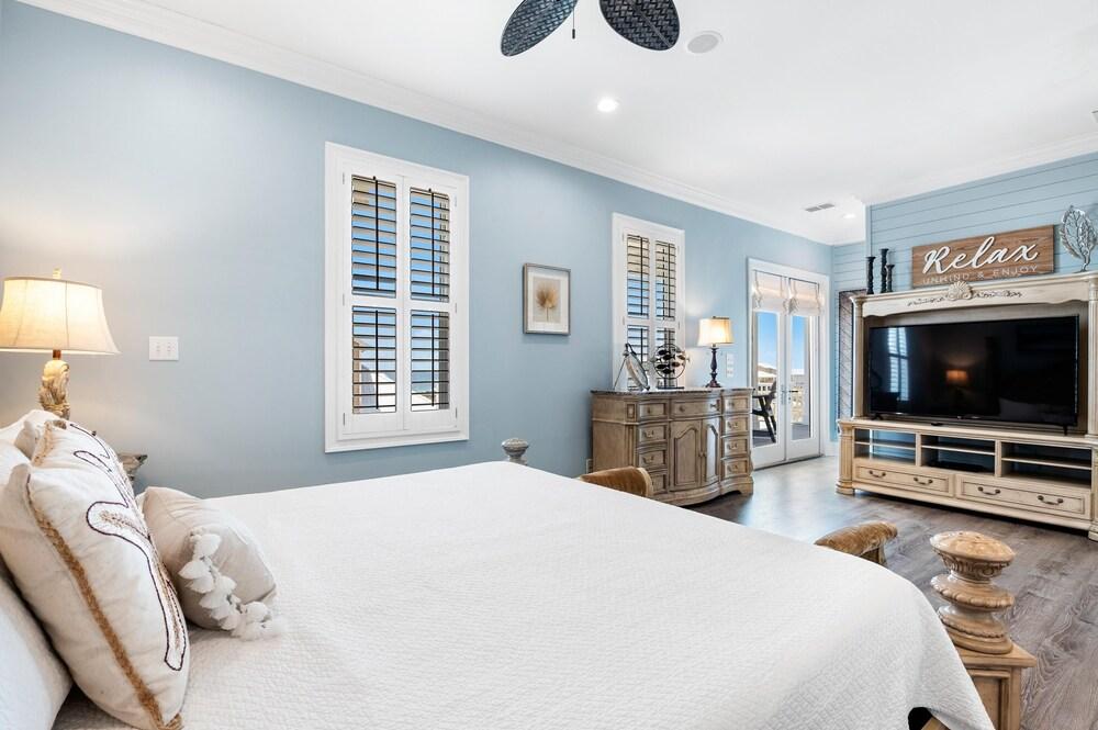 Whispering Palms Beach House