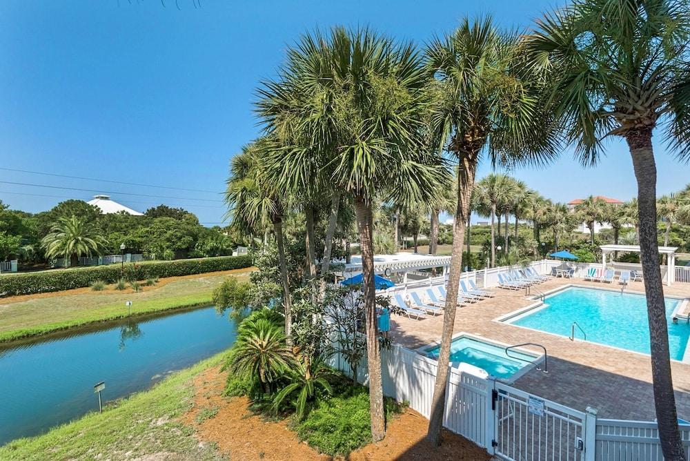 Gulf Place Caribbean 204