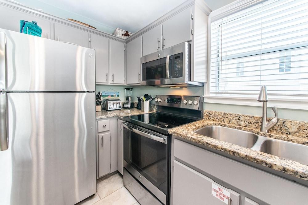 Beachside Villas 814