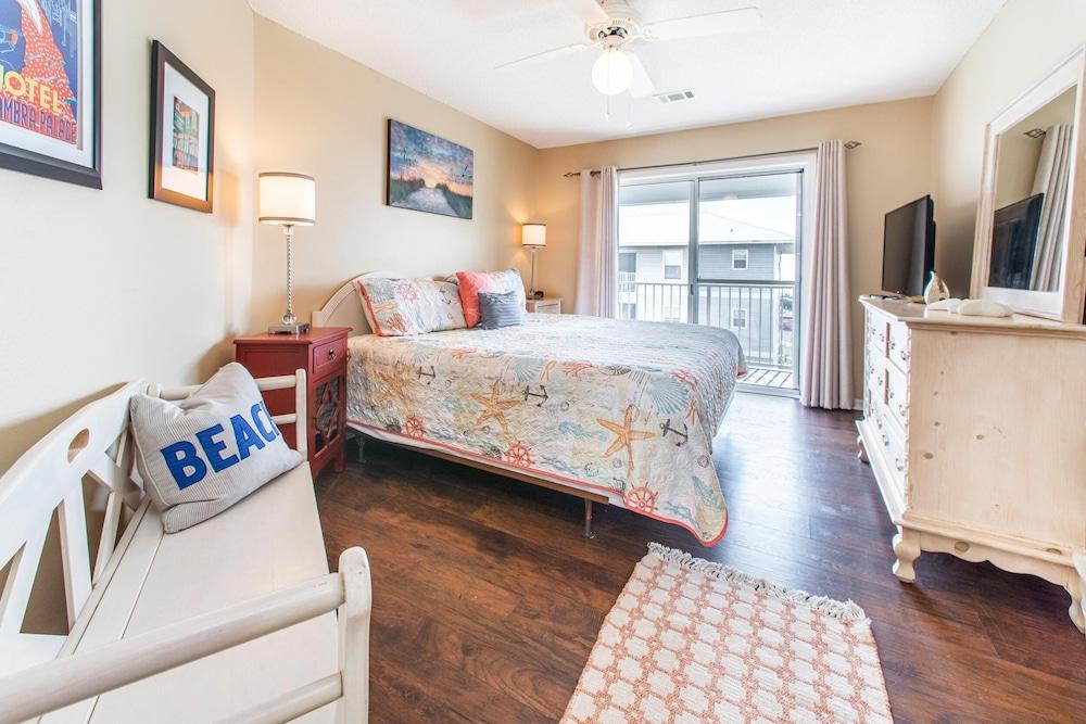 Beachside Villas 332