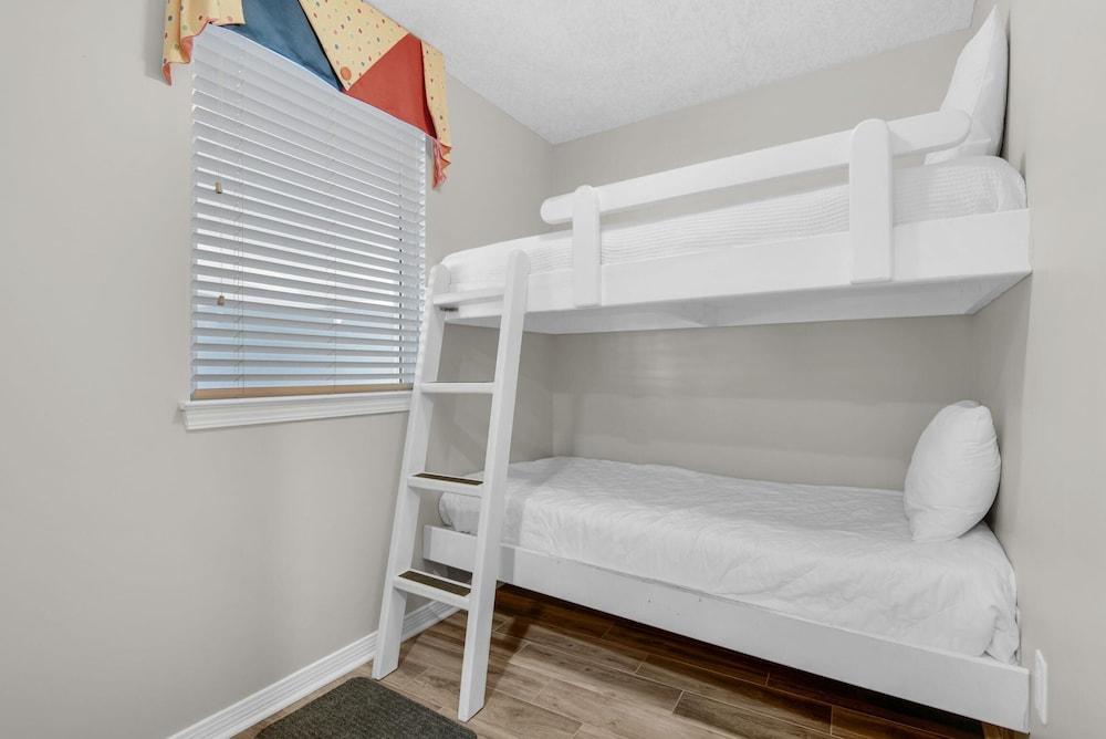 Destin West Gulfside #212