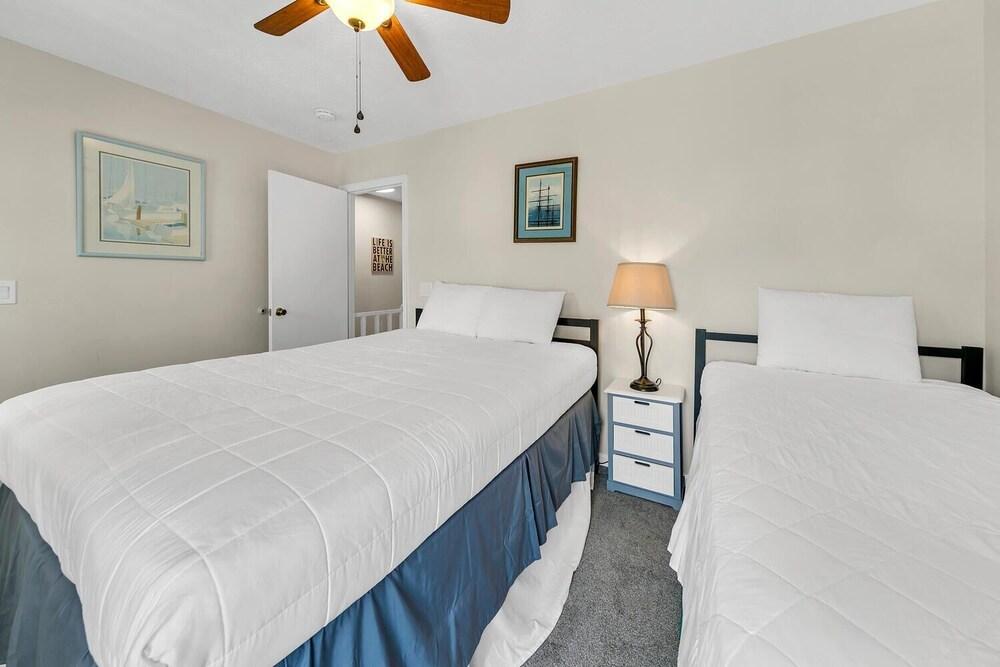 Sand Castles West T8