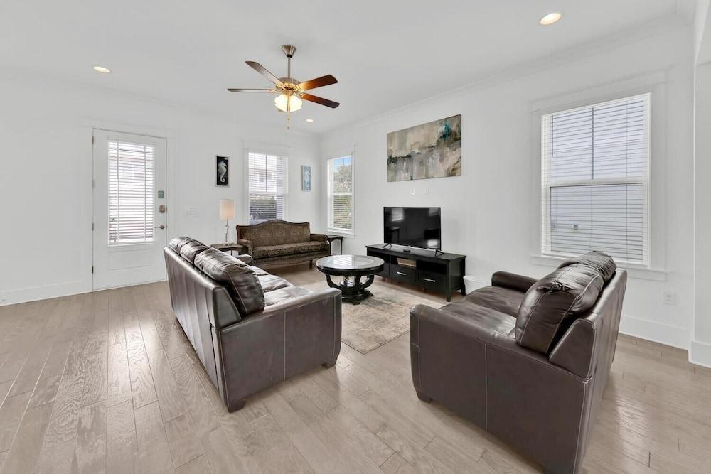 Grande Pointe Sea Shell