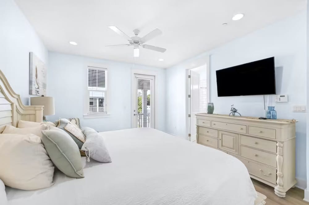 The Sea Turtle House