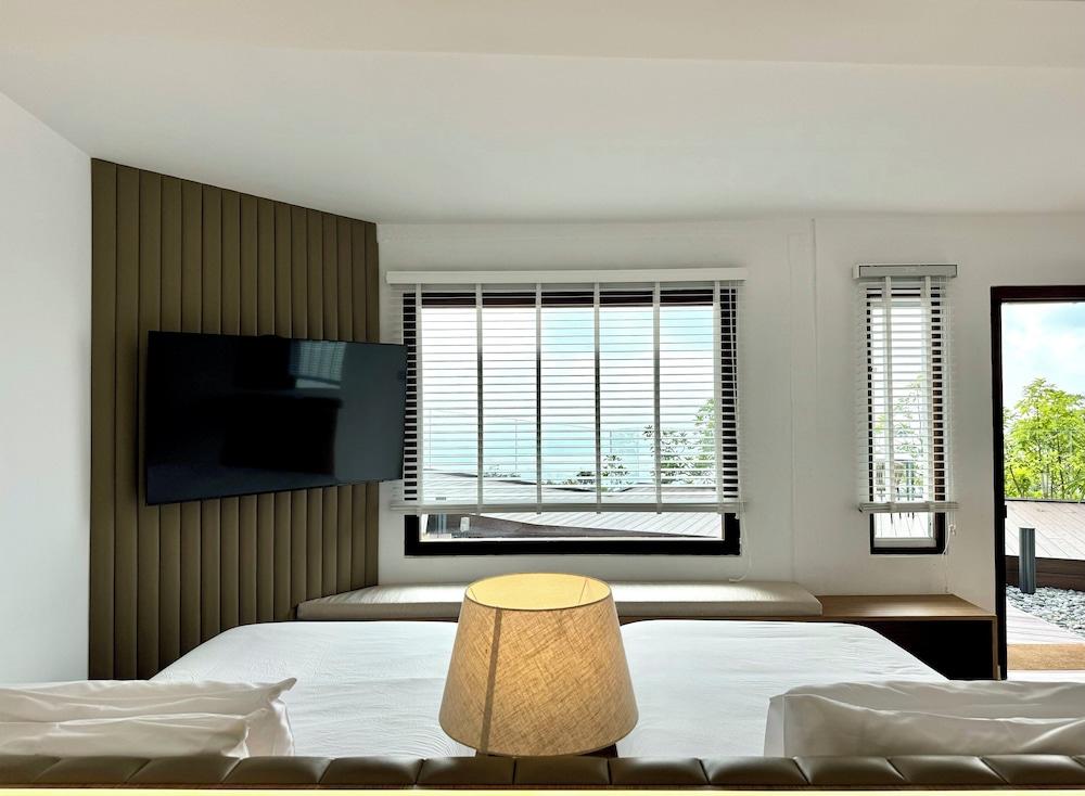 Eythrope Boutique Villa