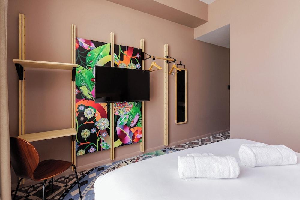 Hôtel Cloître - Entrée autonome, réception en ligne - Encore Mieux