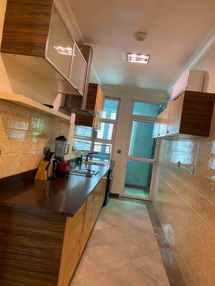 Sunflower Residence Oniru