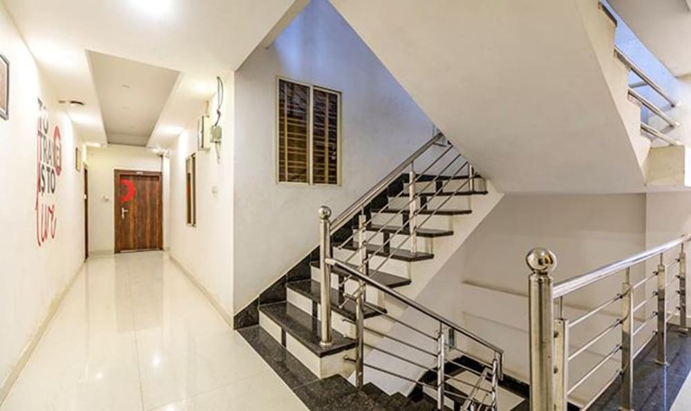 Fabhotel Ocean Pearl