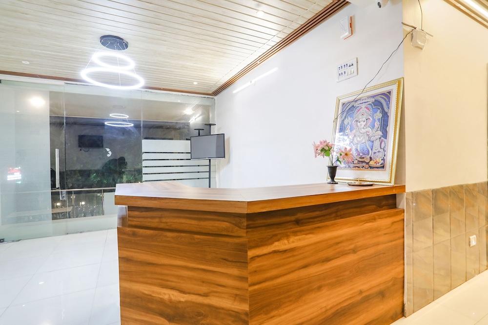 Fabhotel Green Valley I