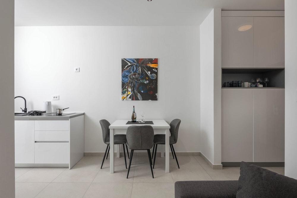 Apartment Lady Laura