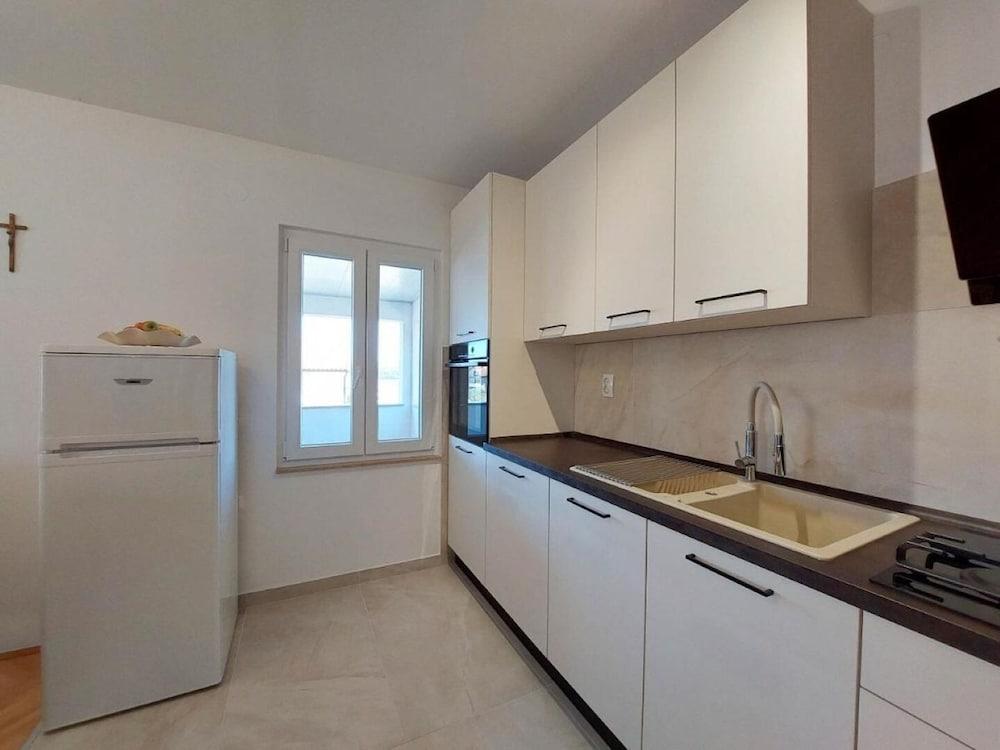 Fab - Spacious Terrace - A1