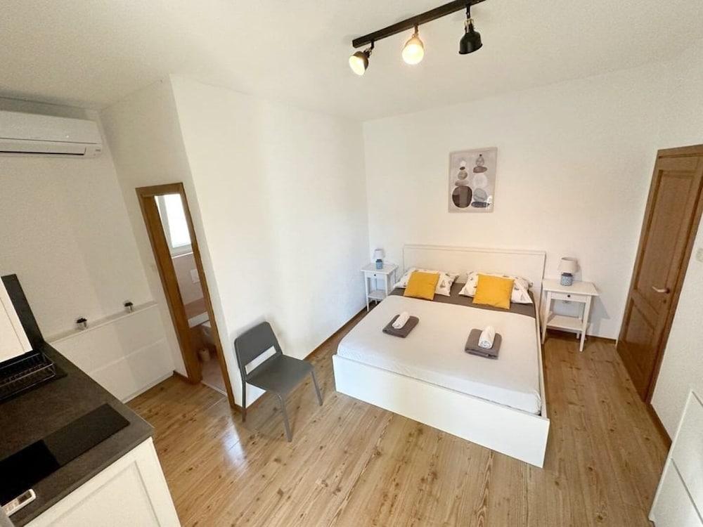 Denko - Right on the Beach - SA3