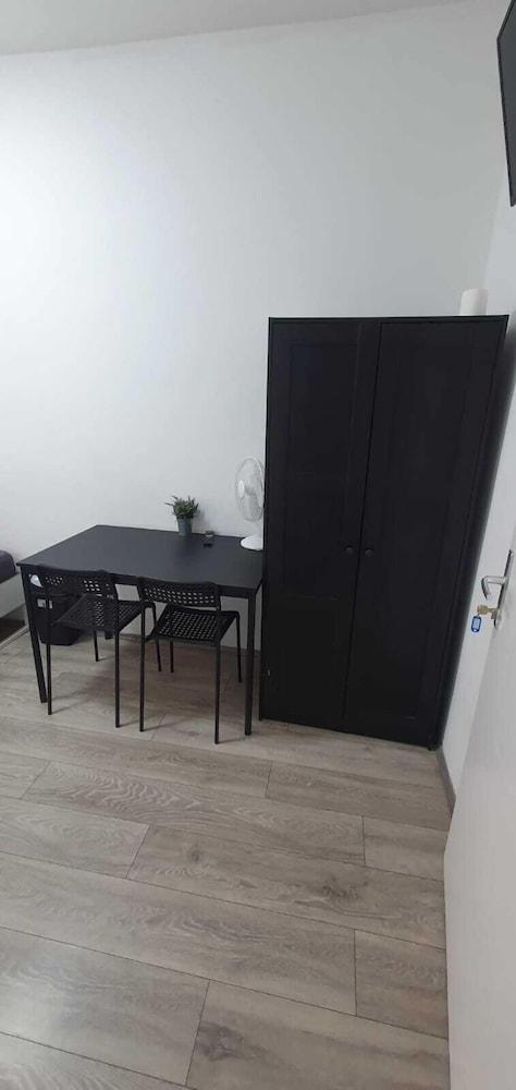Enkplatz U3- Affordable 5BR shared Apt.