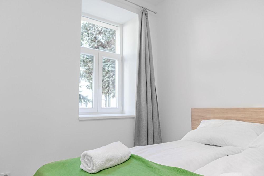 Relaxing 2BR shared Apt. U3 Enkplatz