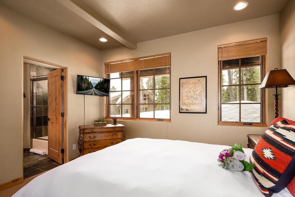 5 Hidden Trail 4 Bedroom Home by Moonlight Basin Lodging