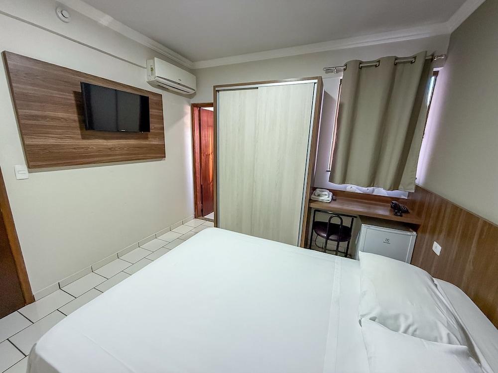 Hotel Parati Arapongas