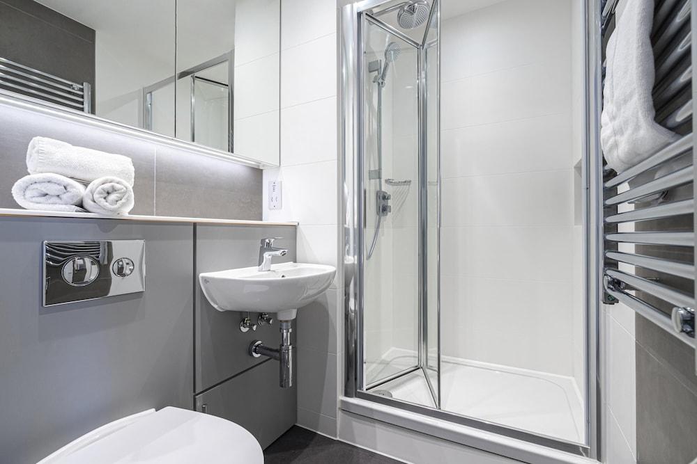 Two Bedroom Waterside Flat