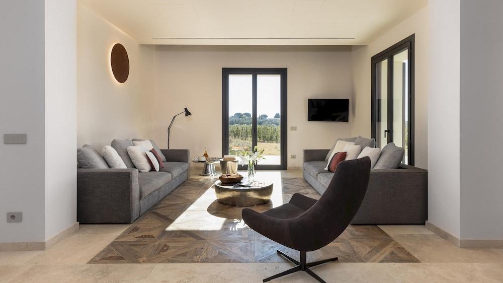 Villa San Giuseppe 12 Emma Villas