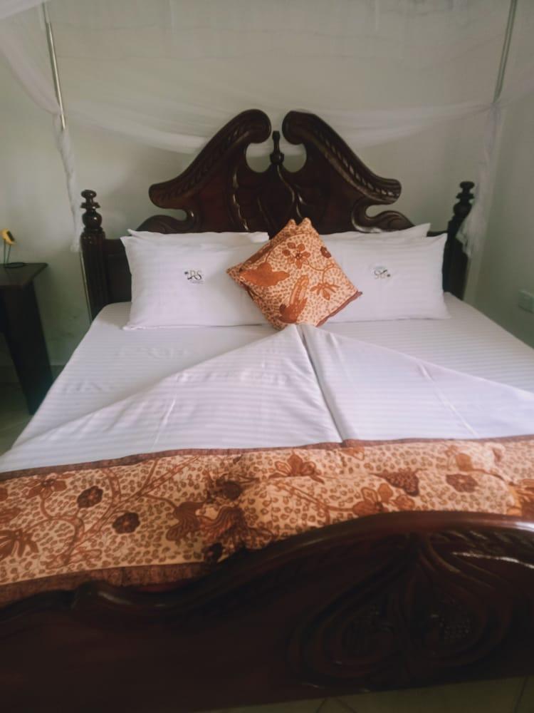 Riverside Resort Hotel Kabale