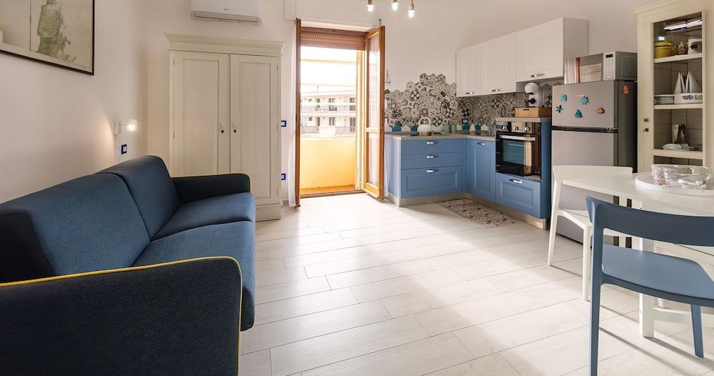 Nulaura in Alghero With 1 Bedrooms and 1 Bathrooms