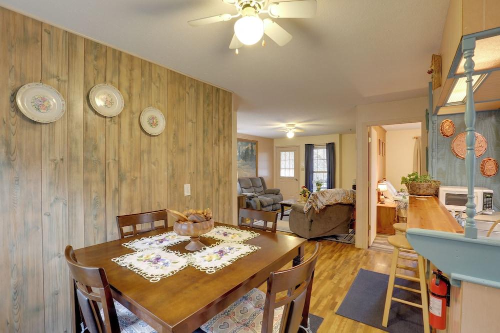 River Access & Hot Tub: Cozy Hot Springs Cabin