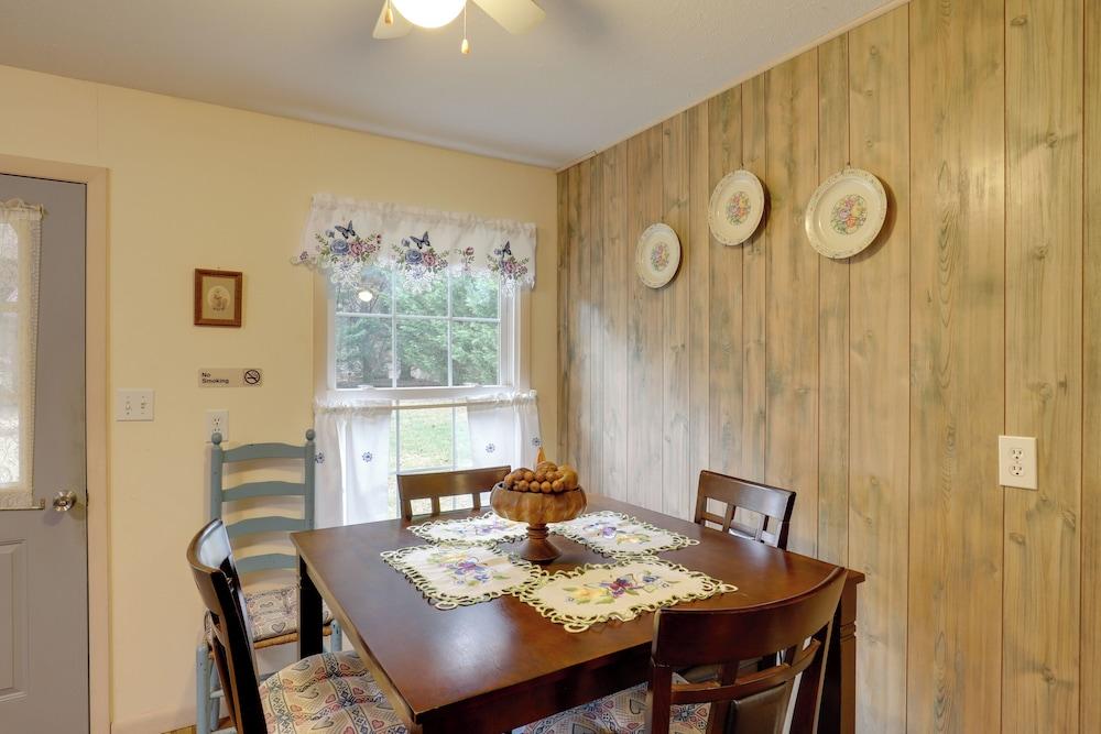 River Access & Hot Tub: Cozy Hot Springs Cabin