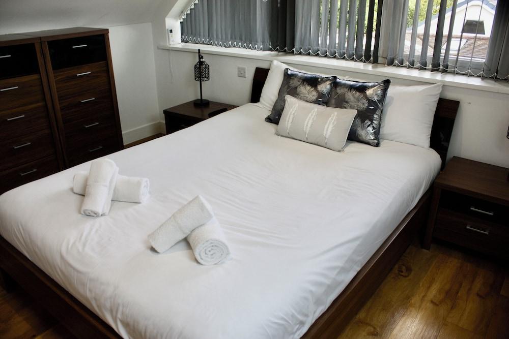 Pamper House Holiday Home And Annex