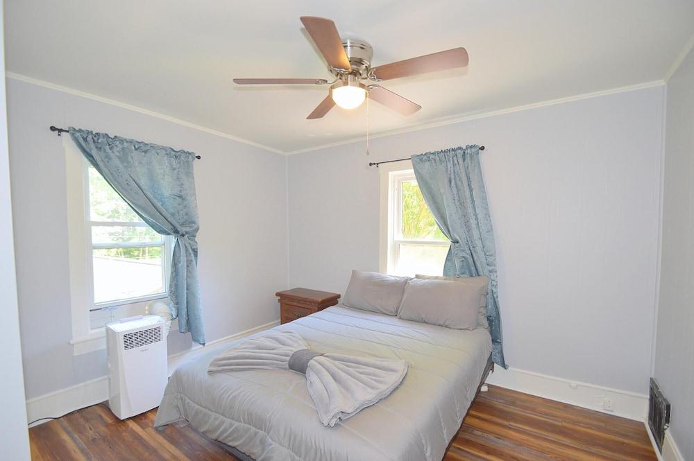 Broadway Cottage - Convenient Location!