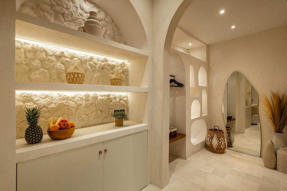 Romantic Villa - Ultimate Love Sanctuary