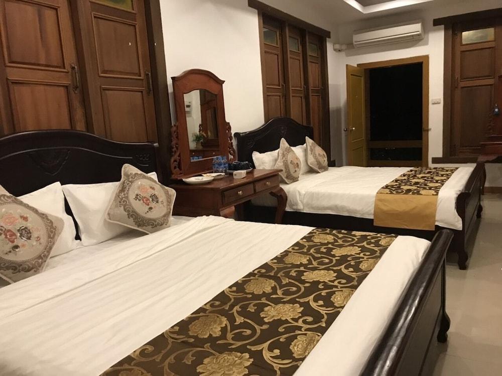 Vang Vieng Romantic Mountain View Resort