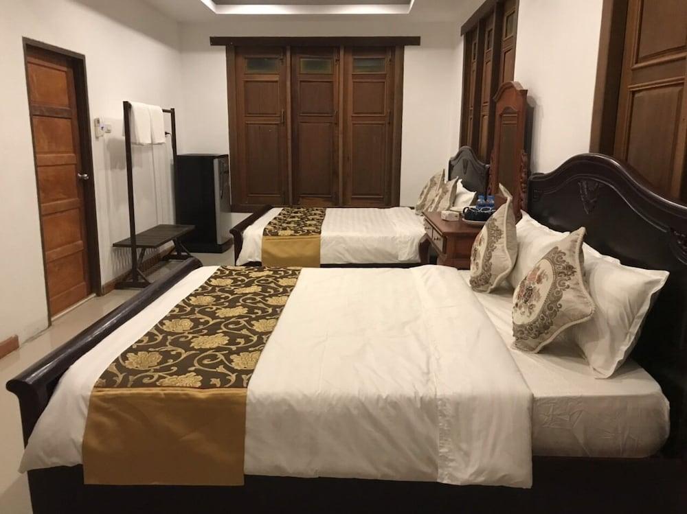 Vang Vieng Romantic Mountain View Resort