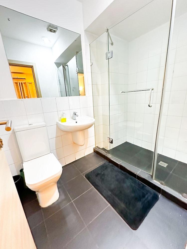 The Gallery Apartment