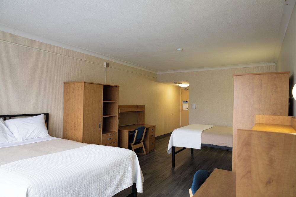 Residence & Conference Centre - Sarnia