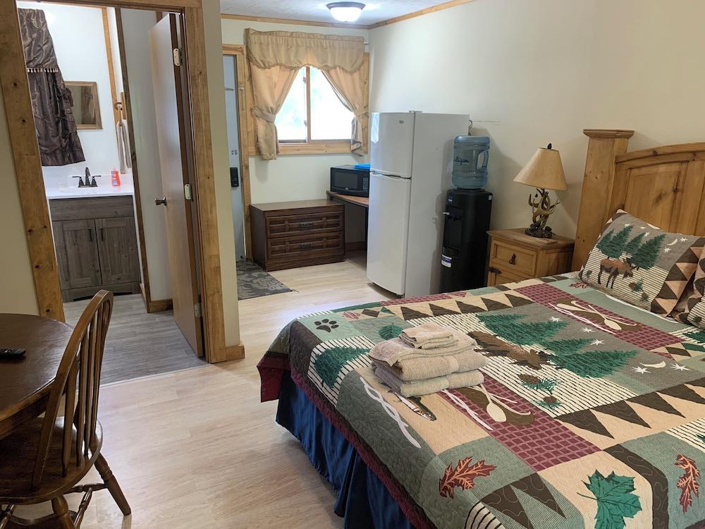 Benzonia Rustic Resort