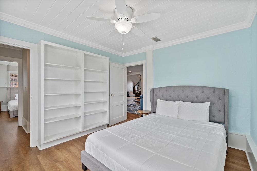 20816 Front Beach Rd