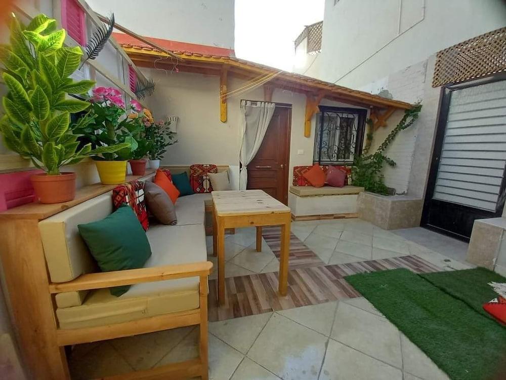 Al makramia compound