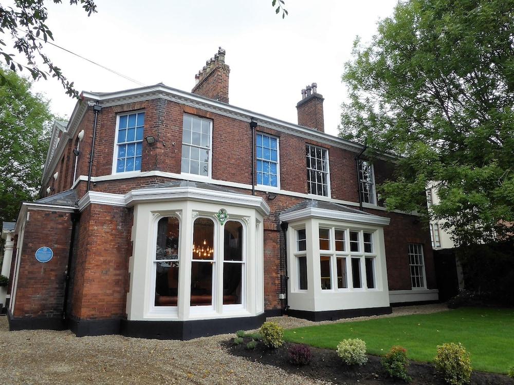 Claremont The Corson