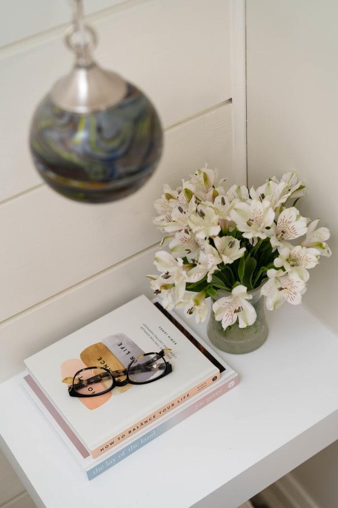 Twisted Lemon Restaurant & Boutique Inn