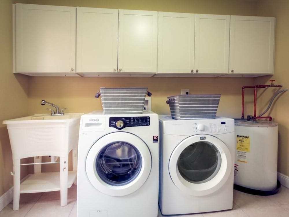 Casa Paradiso 3bd 2ba Private Pool and Cabana