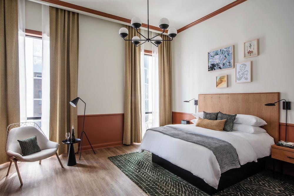 Copper Vine Winepub & Inn