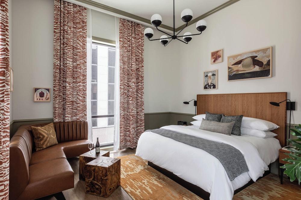 Copper Vine Winepub & Inn