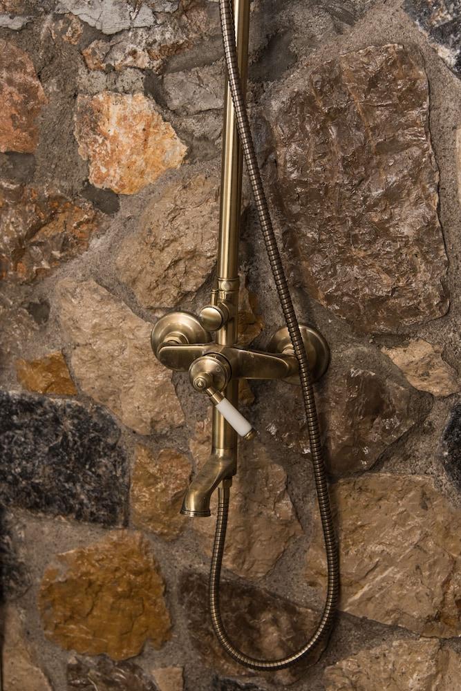 Agrilia Koromili Retreat