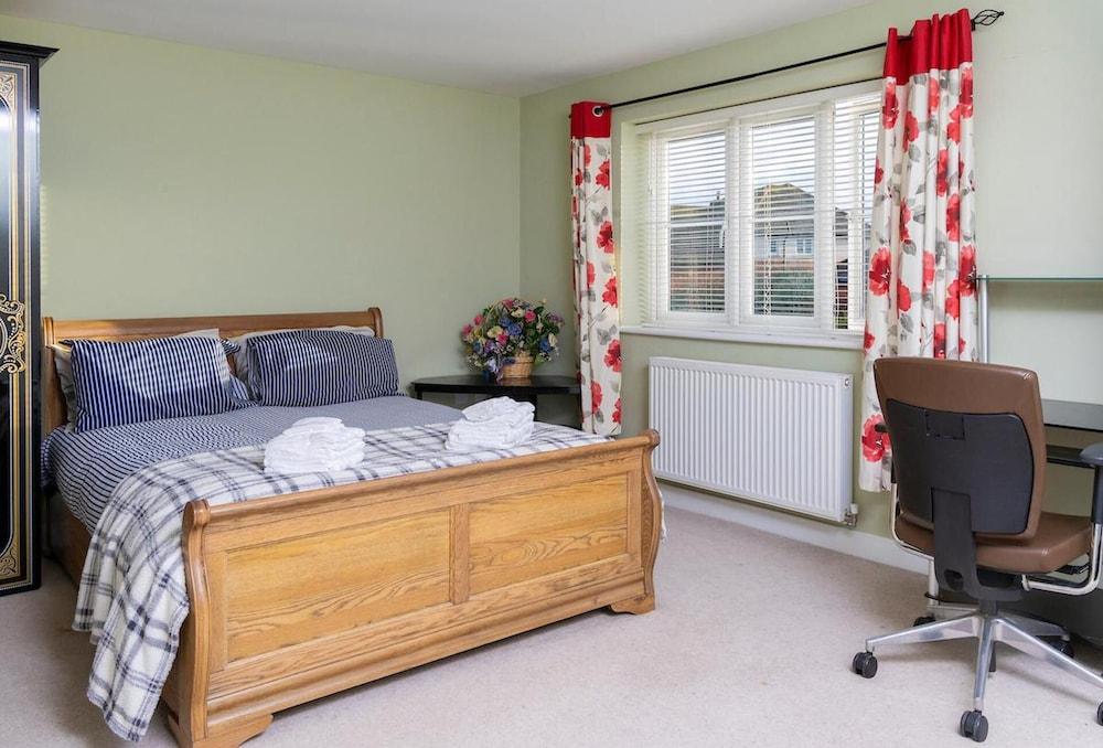 4 Luxurious Executive Villa