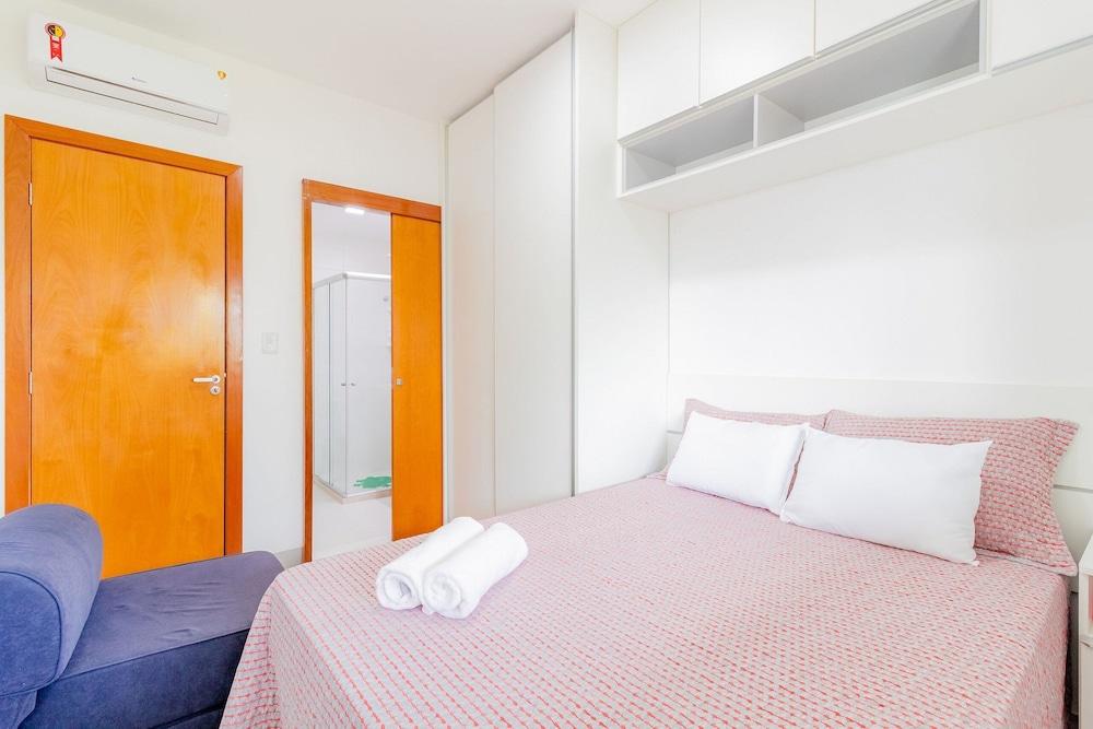 GB67 Ótimo Apto 2 Suítes - Guarajuba