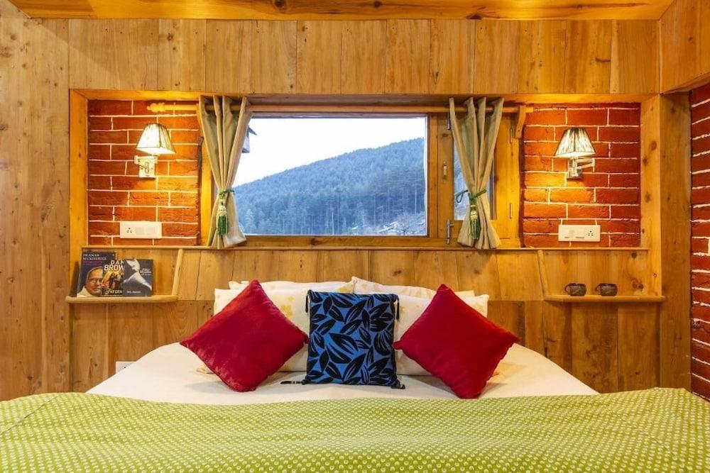 Zostel Homes Cheog - Shimla